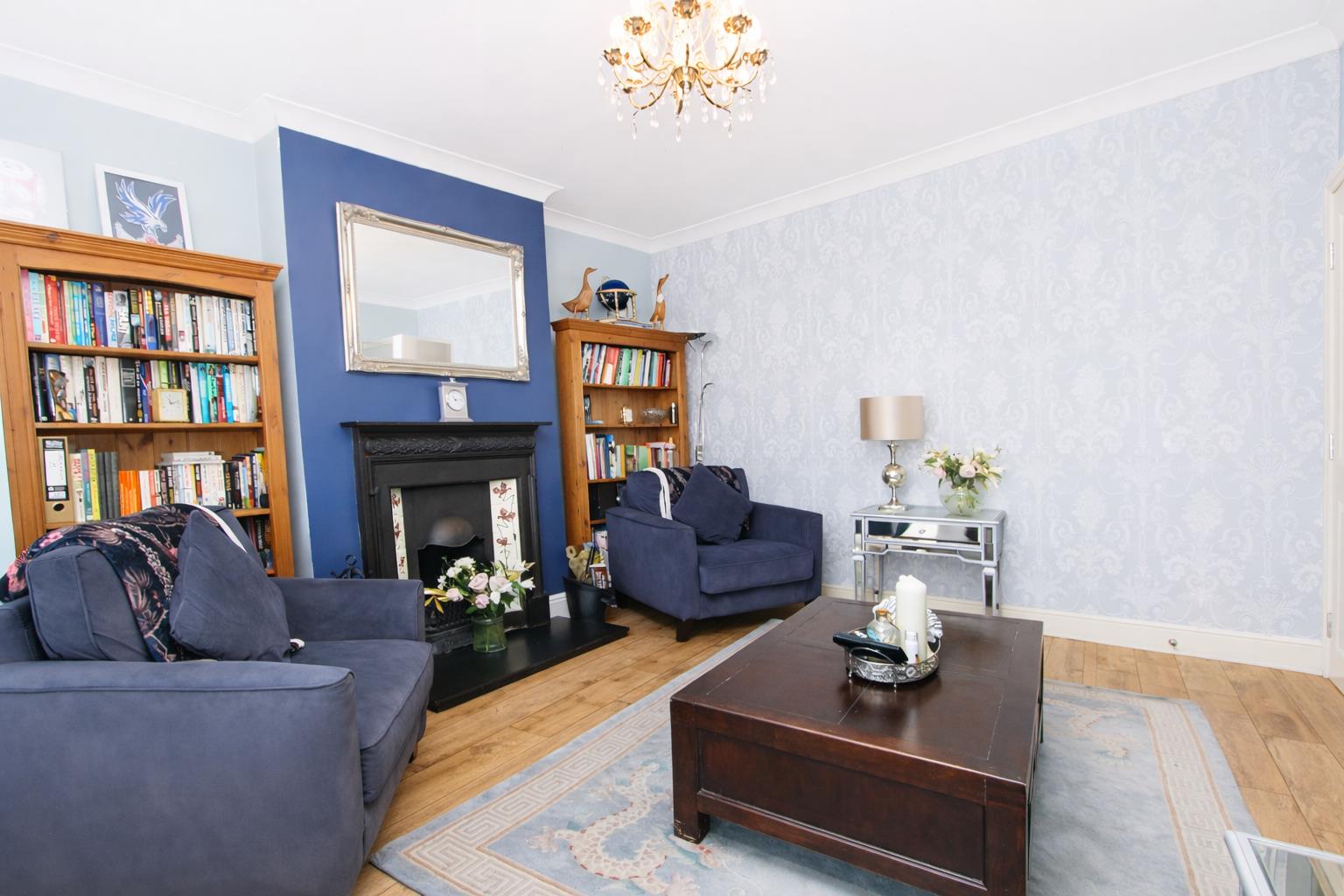 Godalming Avenue, Wallington